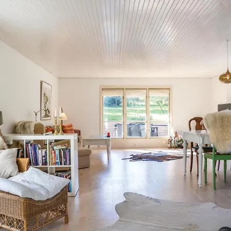 Three-bedroom Holiday In Grasted Graested