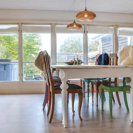 Holiday home Three-bedroom Holiday In Grasted *